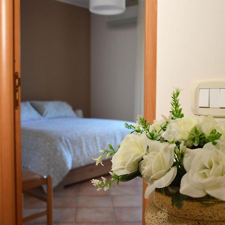 Rita Little House Apartment Mascali Exterior foto