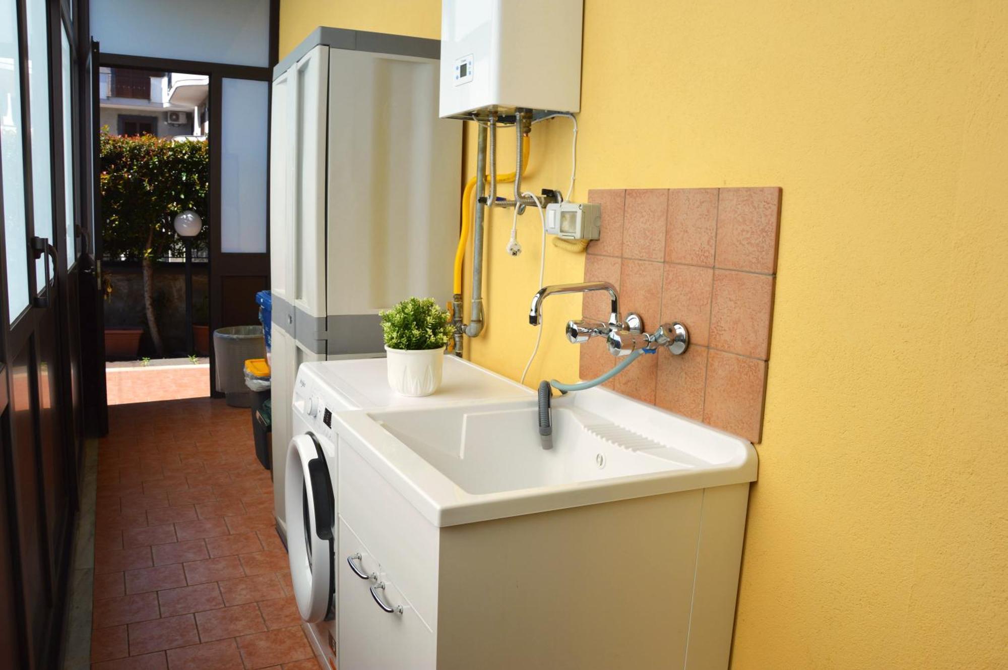 Rita Little House Apartment Mascali Exterior foto